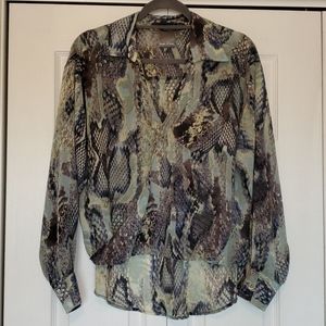 Kaya di koko blue snake print pop over blouse small